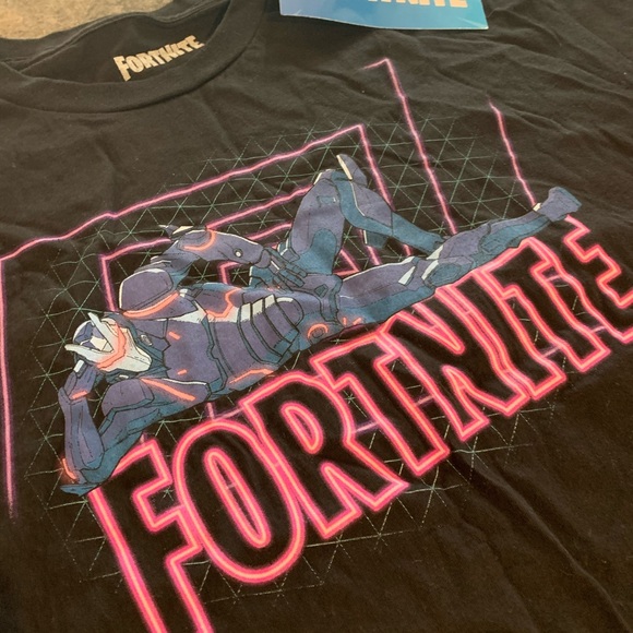 BNWT Boys Fortnite tee!!! - Picture 2 of 3
